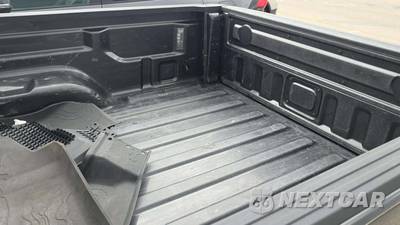 2023 Jeep Gladiator Overland Crew Cab Medium Bed - zdjęcie 20 z 24 - miniatura