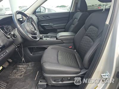 2025 Nissan Pathfinder SV - zdjęcie 7 z 19 - miniatura