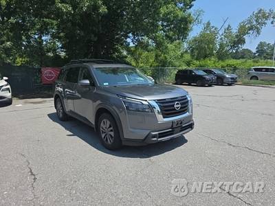 2023 Nissan Pathfinder SV - zdjęcie 3 z 26 - miniatura