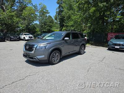 2023 Nissan Pathfinder SV - zdjęcie 1 z 26 - miniatura