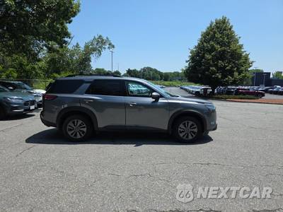 2023 Nissan Pathfinder SV - zdjęcie 4 z 26 - miniatura