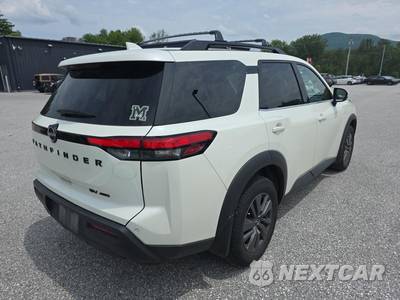 2024 Nissan Pathfinder SV - zdjęcie 5 z 25 - miniatura