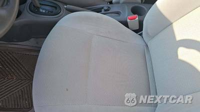 2012 Nissan Versa 1.6 SV Sedan - zdjęcie 24 z 36 - miniatura