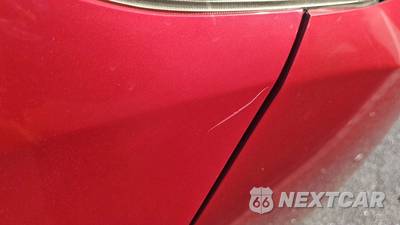 2012 Nissan Versa 1.6 SV Sedan - zdjęcie 22 z 36 - miniatura