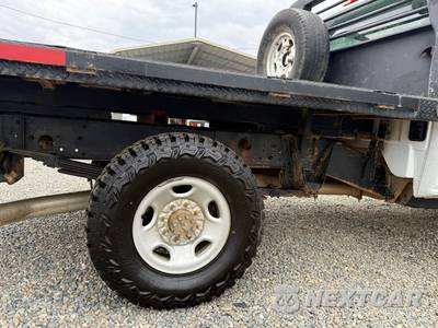 2003 Chevrolet Silverado 2500HD Crew Cab Long Bed 1SA - zdjęcie 14 z 37 - miniatura