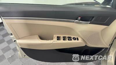 2017 Hyundai Elantra SE Sedan - zdjęcie 11 z 25 - miniatura