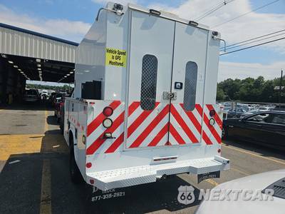 2015 Ford Super Duty F-550 Cab Chassis XL Crew Cab DRW - zdjęcie 5 z 44 - miniatura