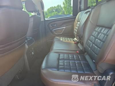 2018 Nissan TITAN Platinum Reserve Crew Cab Short Bed - zdjęcie 16 z 22 - miniatura