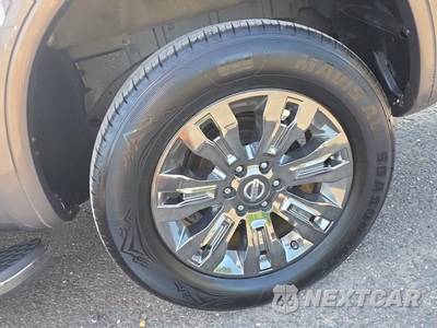 2018 Nissan TITAN Platinum Reserve Crew Cab Short Bed - zdjęcie 11 z 22 - miniatura