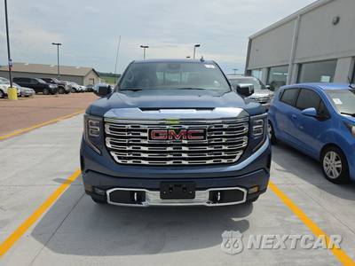 2026 GMC Sierra 1500 Denali Crew Cab Short Bed - zdjęcie 2 z 21 - miniatura