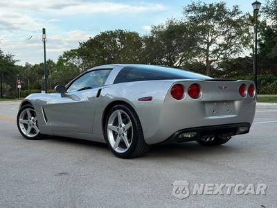 2005 Chevrolet Corvette Coupe - zdjęcie 4 z 85 - miniatura
