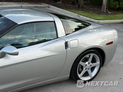 2005 Chevrolet Corvette Coupe - zdjęcie 28 z 85 - miniatura