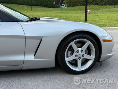 2005 Chevrolet Corvette Coupe - zdjęcie 53 z 85 - miniatura