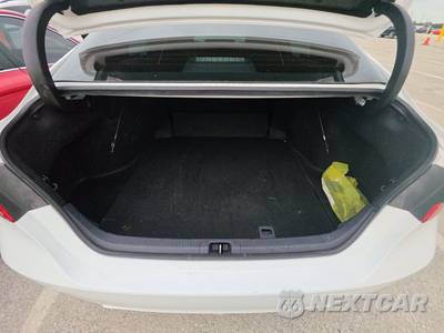 2024 Toyota Camry SE - zdjęcie 16 z 23 - miniatura
