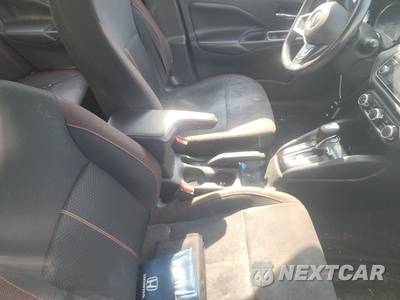 2021 Nissan Versa SR - zdjęcie 8 z 28 - miniatura