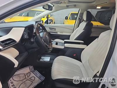 2023 Toyota Sienna XLE 7-Passenger 120.5" WB - zdjęcie 21 z 57 - miniatura