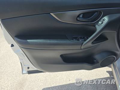 2017 Nissan Rogue Sport S - zdjęcie 9 z 21 - miniatura