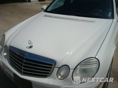 2008 Mercedes-Benz E 350 4MATIC Sedan - zdjęcie 25 z 63 - miniatura