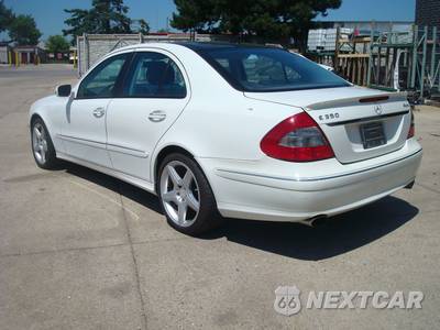 2008 Mercedes-Benz E 350 4MATIC Sedan - zdjęcie 32 z 63 - miniatura
