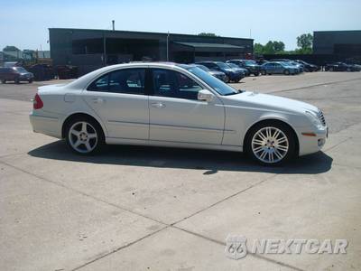 2008 Mercedes-Benz E 350 4MATIC Sedan - zdjęcie 36 z 63 - miniatura