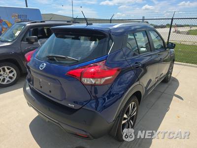 2020 Nissan Kicks SR - zdjęcie 4 z 31 - miniatura