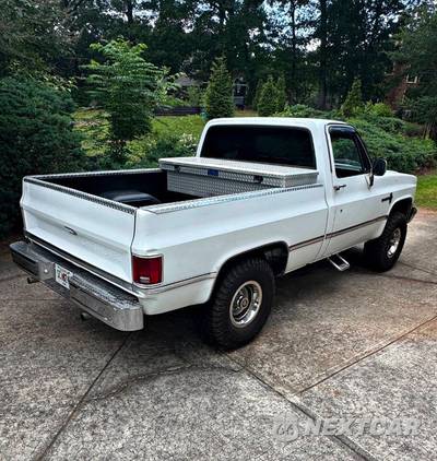1985 Chevrolet 1500 Base - zdjęcie 6 z 52 - miniatura