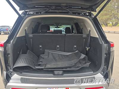 2025 Nissan Pathfinder SL - zdjęcie 18 z 25 - miniatura