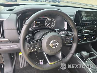 2025 Nissan Pathfinder SL - zdjęcie 10 z 25 - miniatura