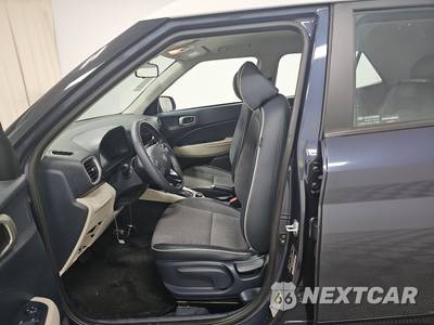 2024 Hyundai Venue Limited - zdjęcie 7 z 38 - miniatura