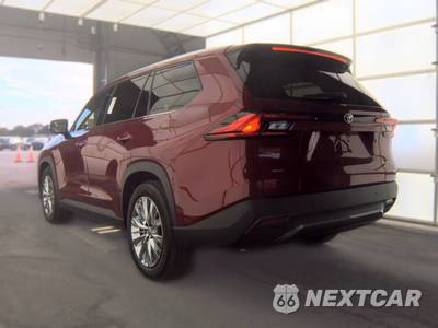 2024 Toyota Grand Highlander Platinum - zdjęcie 6 z 19 - miniatura