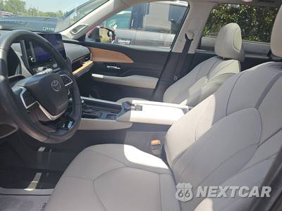 2024 Toyota Grand Highlander Platinum - zdjęcie 7 z 19 - miniatura