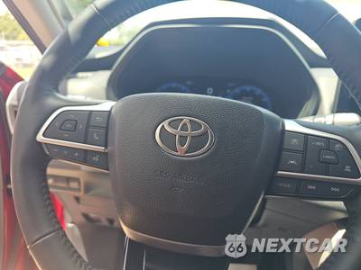 2024 Toyota Grand Highlander Platinum - zdjęcie 10 z 19 - miniatura