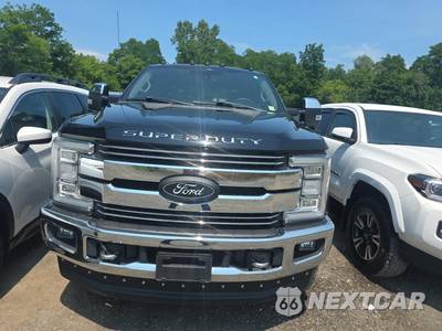 2018 Ford Super Duty F-250 Lariat Crew Cab Medium Bed - zdjęcie 2 z 21 - miniatura
