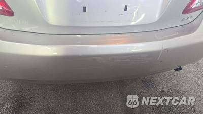 2011 Toyota Camry LE - zdjęcie 35 z 39 - miniatura