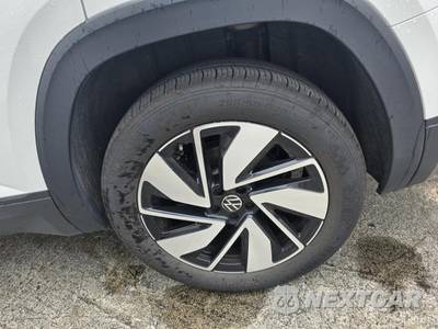 2025 Volkswagen Atlas 2.0T SE w/Technology - zdjęcie 18 z 33 - miniatura
