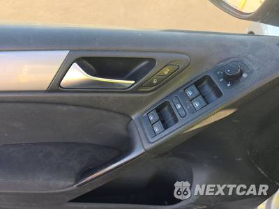 2012 Volkswagen Golf 2.0L TDI - zdjęcie 15 z 39 - miniatura
