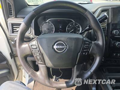 2023 Nissan TITAN SV Crew Cab Short Bed - zdjęcie 10 z 34 - miniatura
