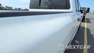2023 Nissan TITAN SV Crew Cab Short Bed - zdjęcie 33 z 34 - miniatura
