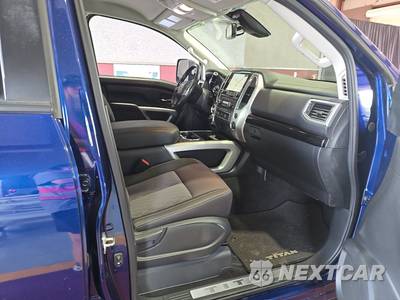 2021 Nissan TITAN SV Crew Cab Short Bed - zdjęcie 8 z 26 - miniatura