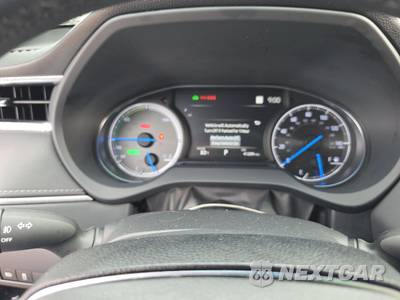 2023 Toyota Venza XLE - zdjęcie 12 z 21 - miniatura