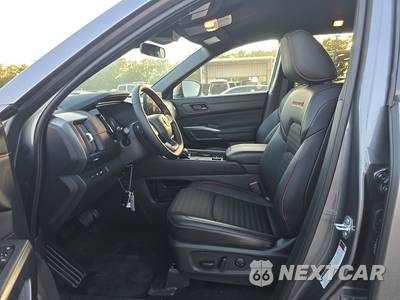 2026 Nissan Pathfinder Rock Creek - zdjęcie 7 z 18 - miniatura