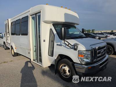 2013 Ford Super Duty E-450 Cutaway DRW - zdjęcie 3 z 58 - miniatura