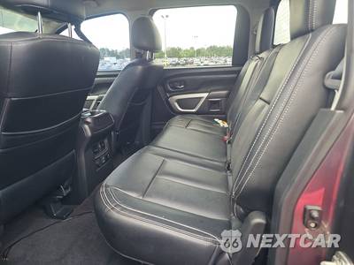 2021 Nissan TITAN SV Crew Cab Short Bed - zdjęcie 13 z 26 - miniatura