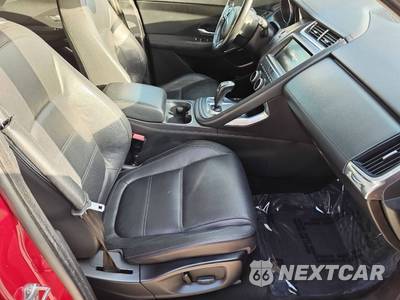 2018 Jaguar E-PACE S - zdjęcie 41 z 50 - miniatura
