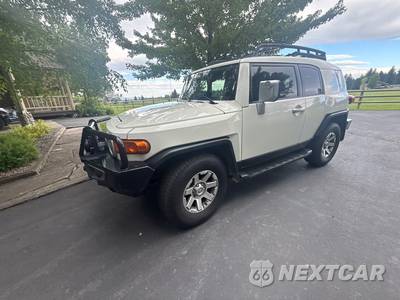 2014 Toyota FJ Cruiser w/Rear Doors