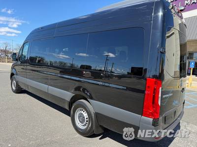 2025 Mercedes-Benz Sprinter 2500 Passenger Van 170.0" WB - zdjęcie 9 z 35 - miniatura