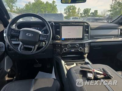 2025 Ford Super Duty F-250 Platinum Crew Cab Medium Bed - zdjęcie 14 z 22 - miniatura