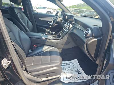 2020 Mercedes-Benz GLC 300 4MATIC - zdjęcie 8 z 31 - miniatura