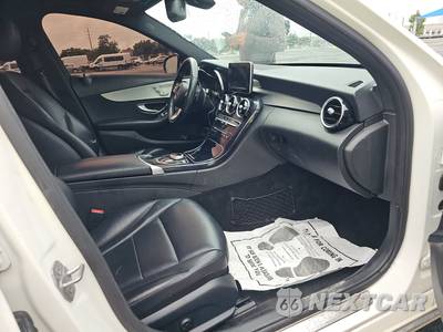 2018 Mercedes-Benz C 300 Sedan - zdjęcie 8 z 26 - miniatura