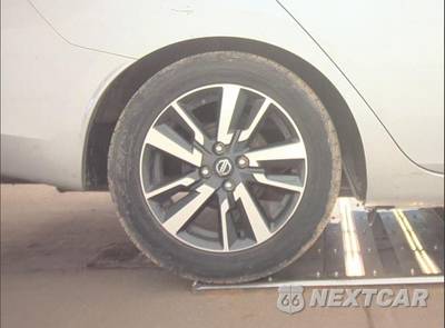 2021 Nissan Versa SV - zdjęcie 14 z 41 - miniatura